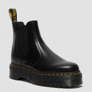 Dr Martens 2976 SMOOTH LEATHER PLATFORM CHELSEA BOOTS